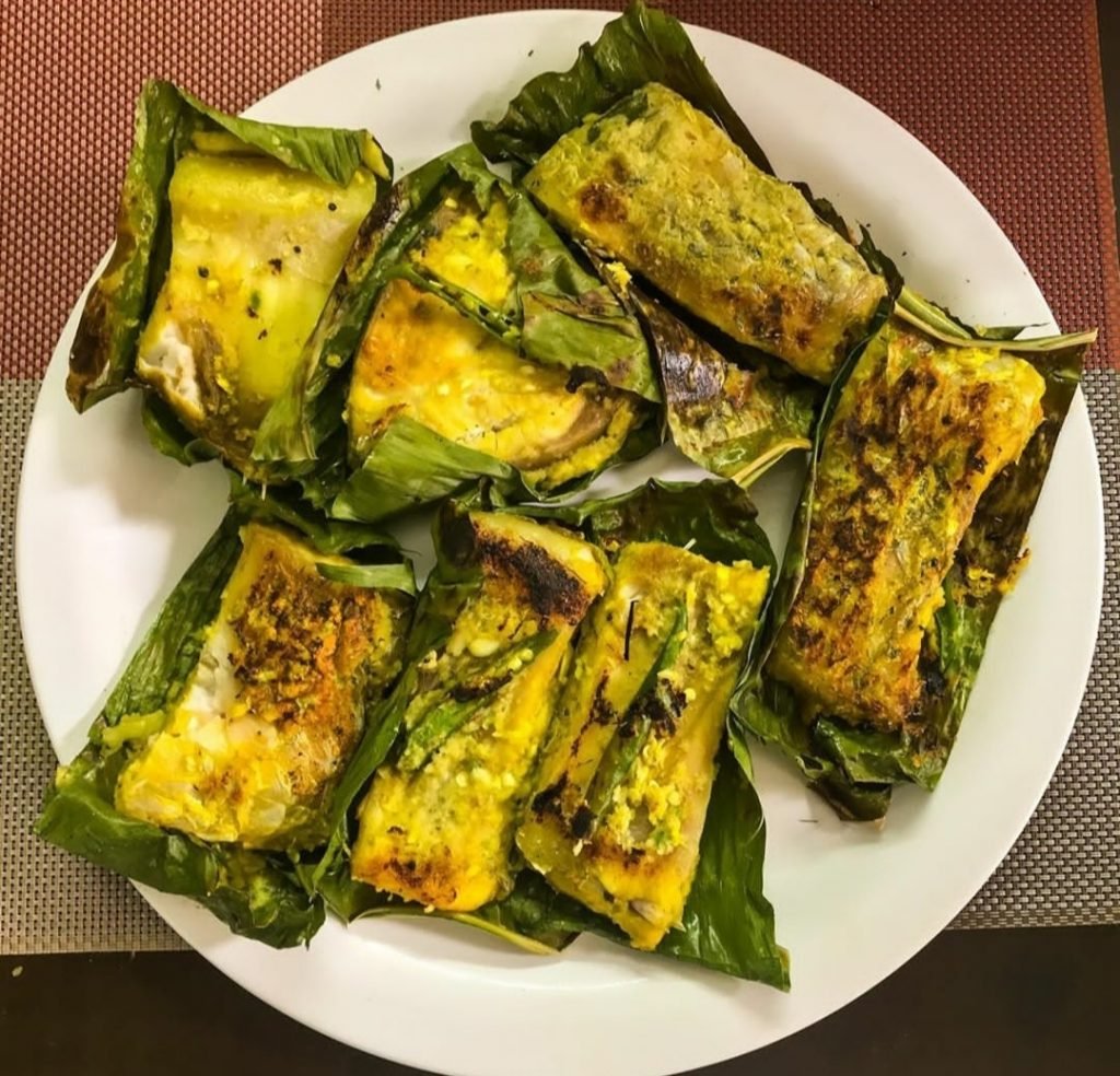 patot dia mas - smoked fish in leaf dish - Assamese cuisine