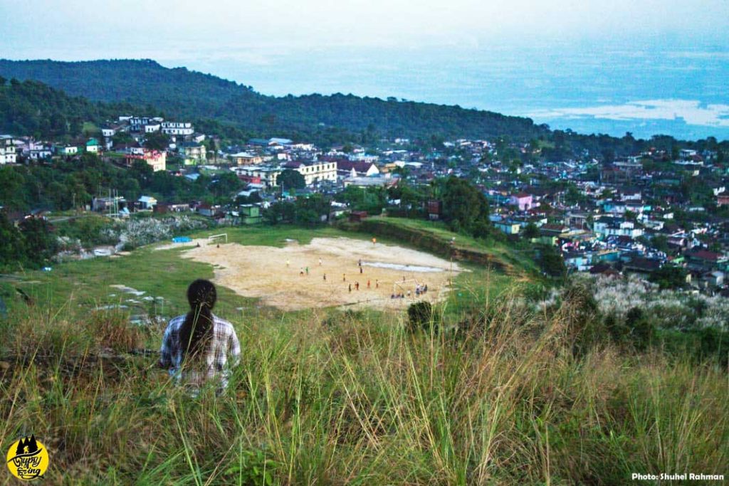 Mawlyngbna Traveller's Nest View point of the village and Bangladesh