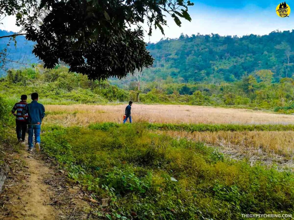 Tokolangso Waterfall trail 